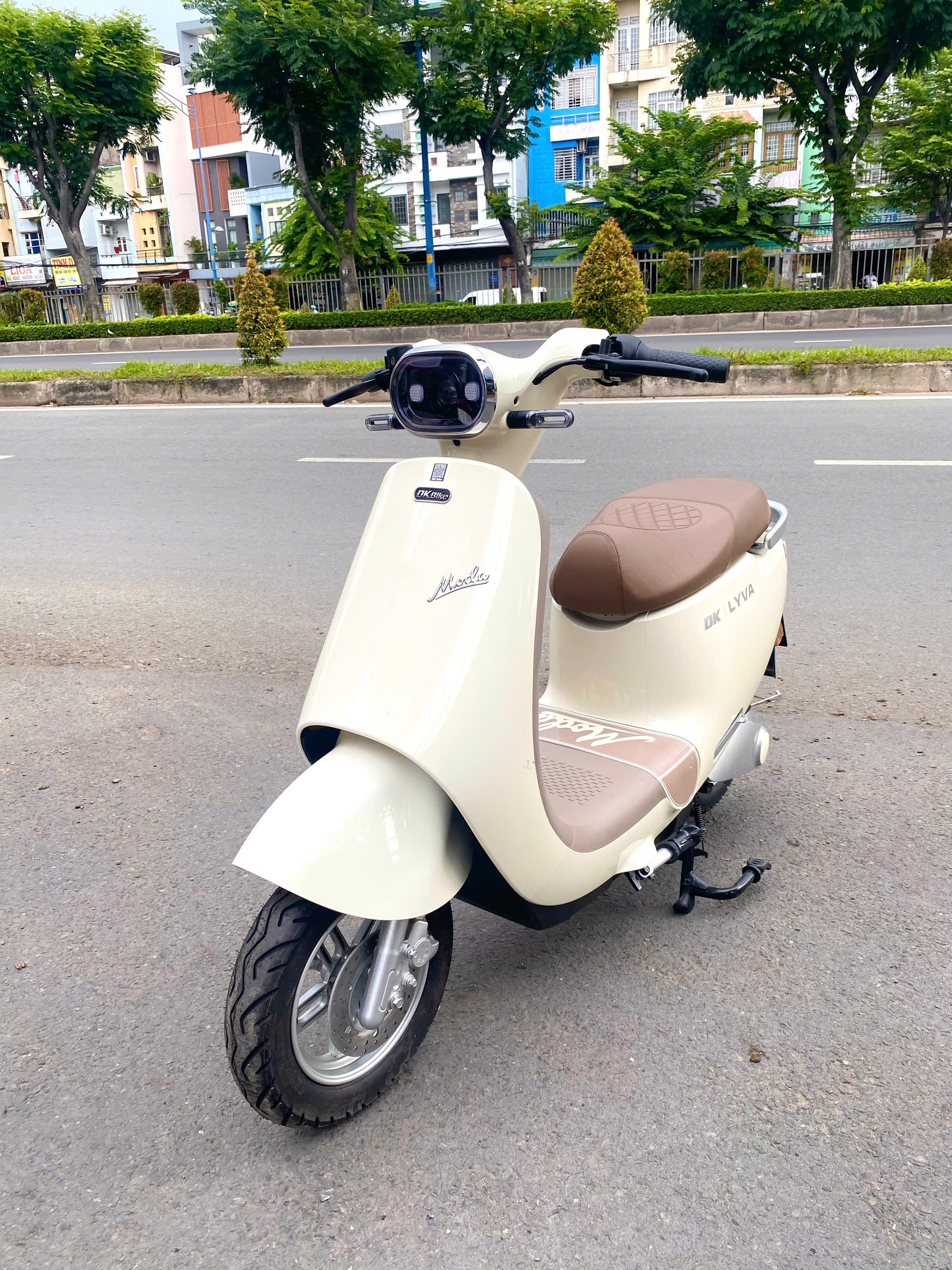 Xe máy điện DK Lyva Moda (Chạy: 90km/ lần sạc)