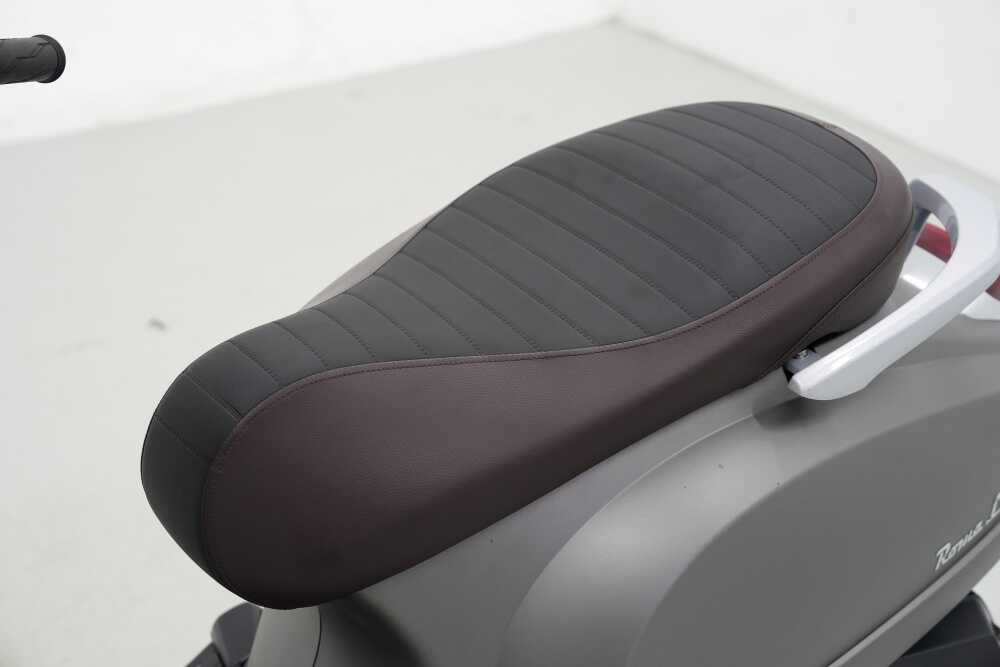 Xe Ga 50cc DK Roma Lite S Đèn Tròn Đời Xe Ga 50cc DK Roma Lite S Đèn Tròn Đời