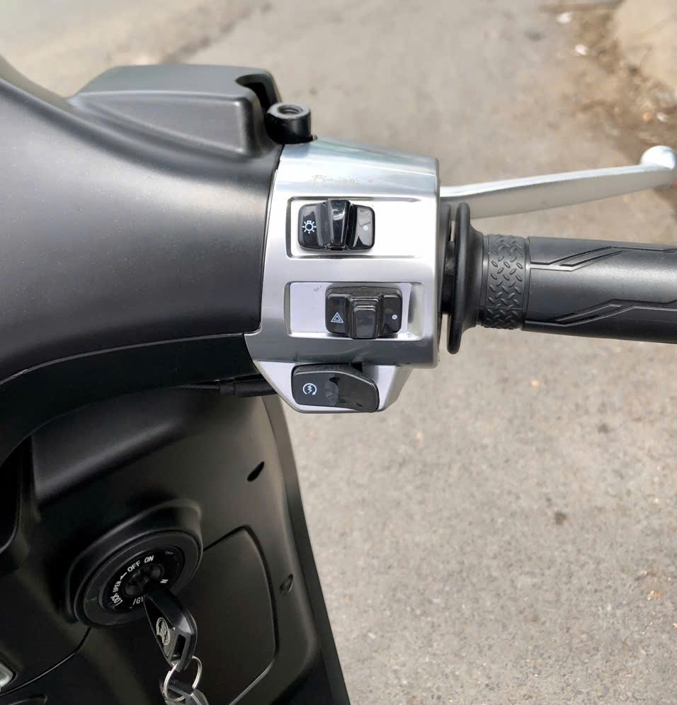 Xe ga 50cc DK Roma Lite S Đời Mới Nhất (vuông)