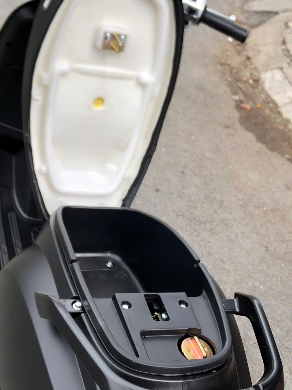 Xe ga 50cc DK Roma Lite S Đời Mới Nhất (vuông)