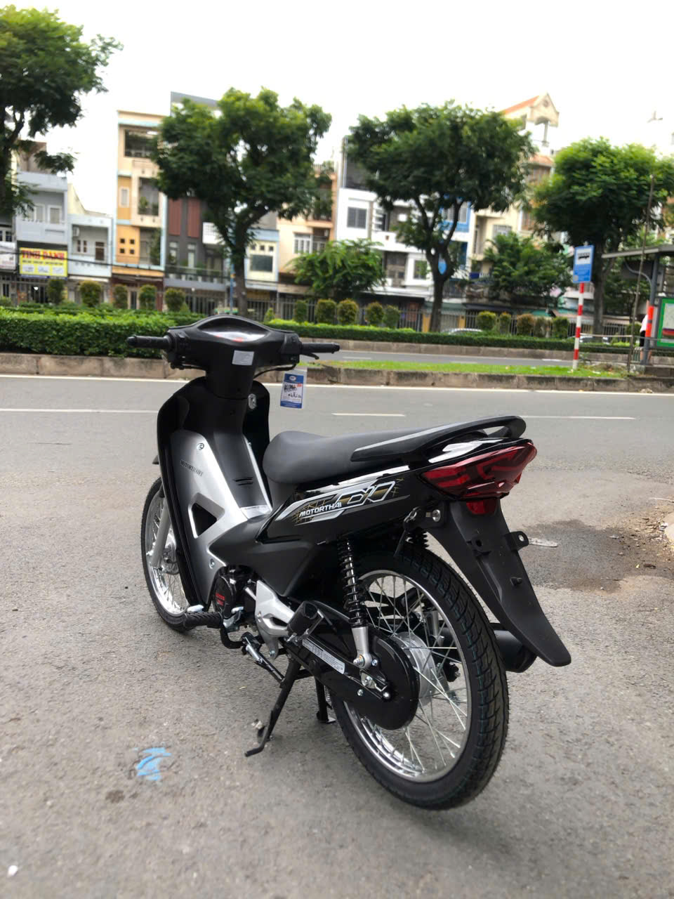 Giảm xóc và phanh an toàn