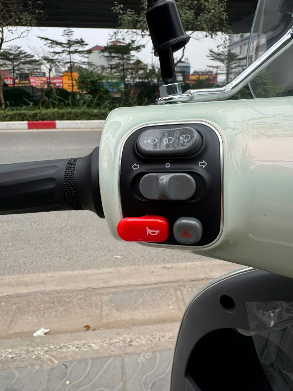 Xe M&aacute;y điện Tailg R60