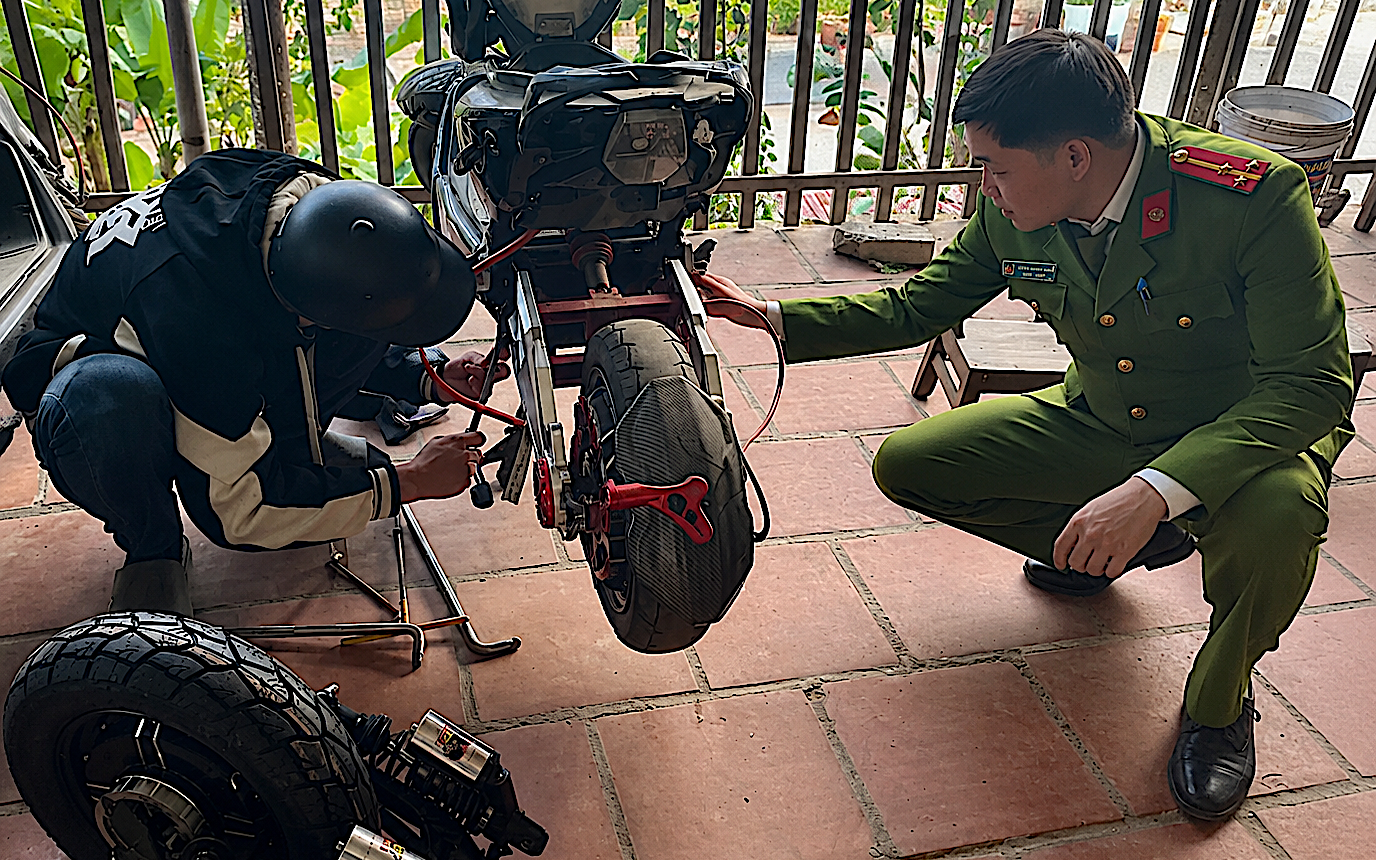 Mua Linh Kiện Trên Mạng Làm Xe Điện Độ Học Sinh, Mua Linh Kiện Trên Mạng Làm Xe Điện Độ Học Sinh,