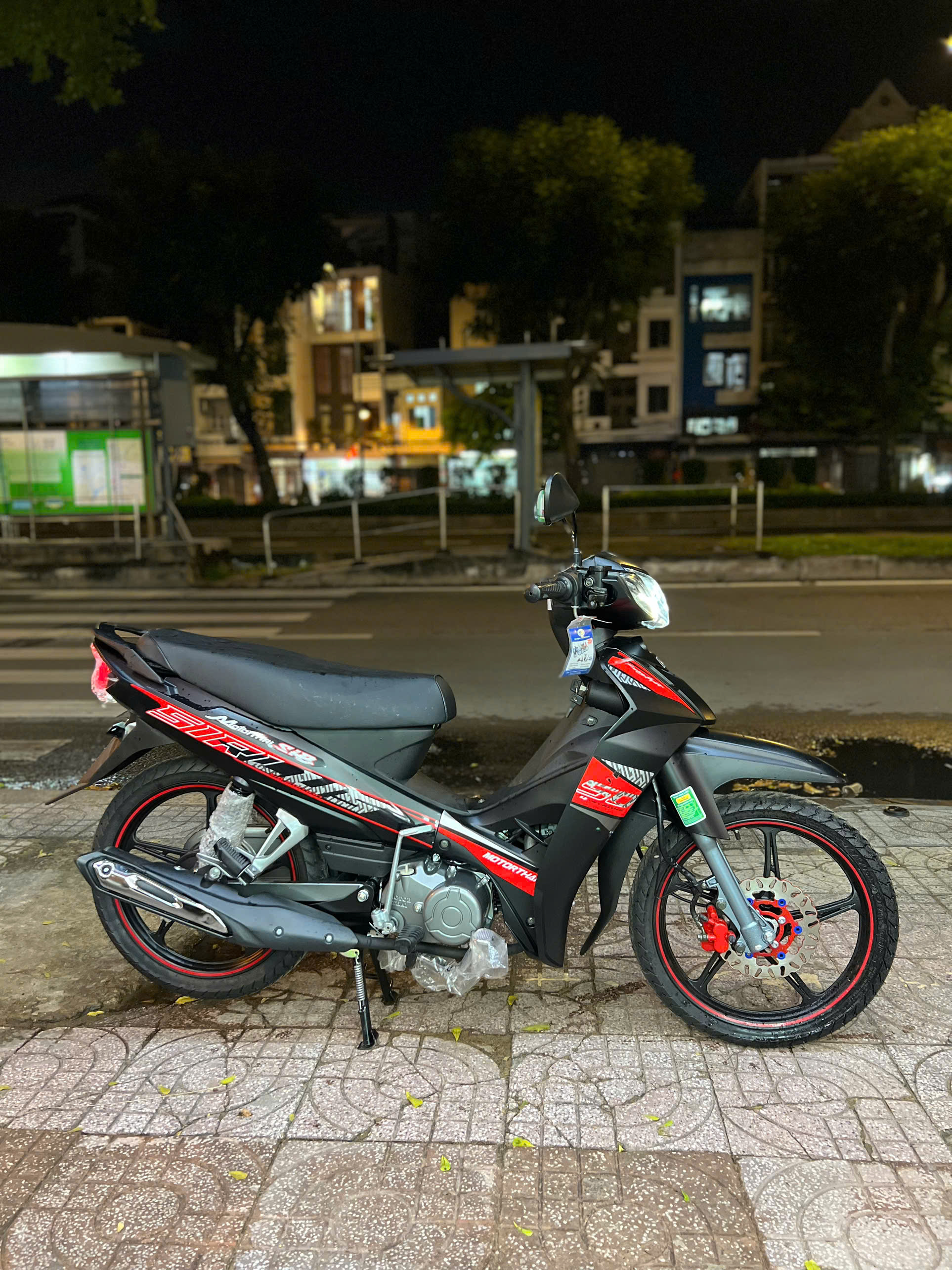 xe-may-50cc-sirius-motor-thai-the-he-moi