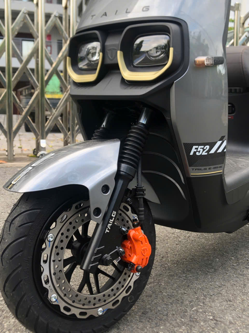 Xe Máy Điện Tailg Power F52 6 bình 22.3Ah 100km/1 Lần Sạc Xe Máy Điện Tailg Power F52 6 bình 22.3Ah 100km/1 Lần Sạc