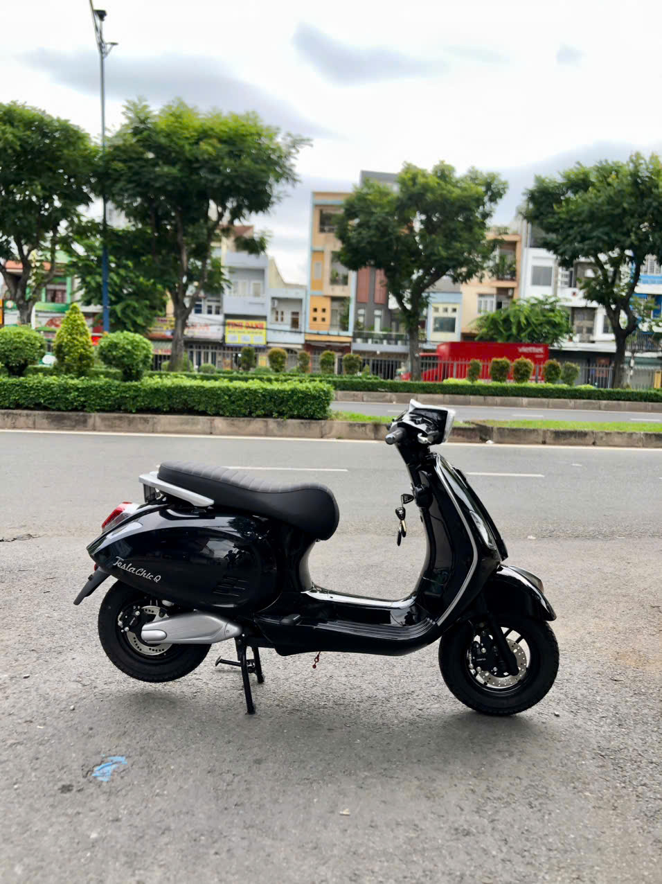 H&agrave; Nội chỉ hạn chế xe xăng theo khu vực & khung giờ tại V&agrave;nh đai 1, người d&acirc;n vẫn di chuyển b&igrave;nh thường