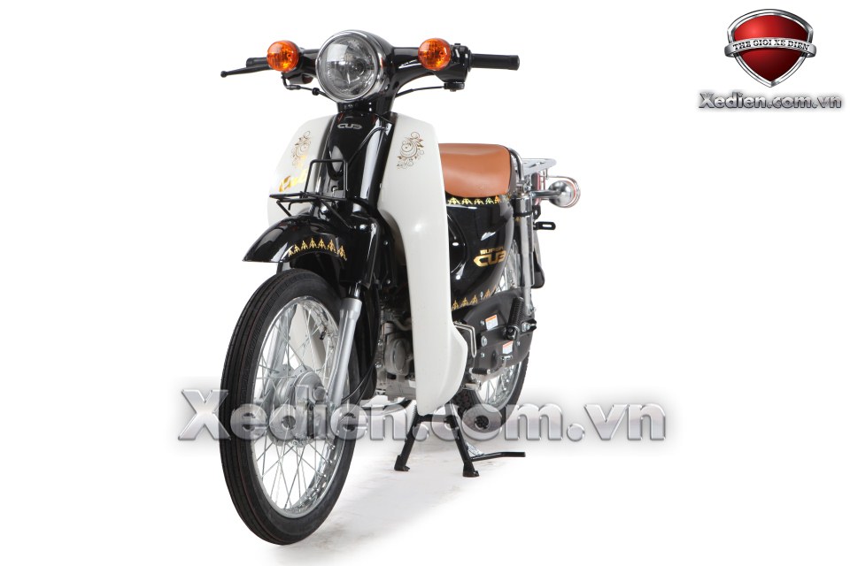 xe-cub-81_04.jpg