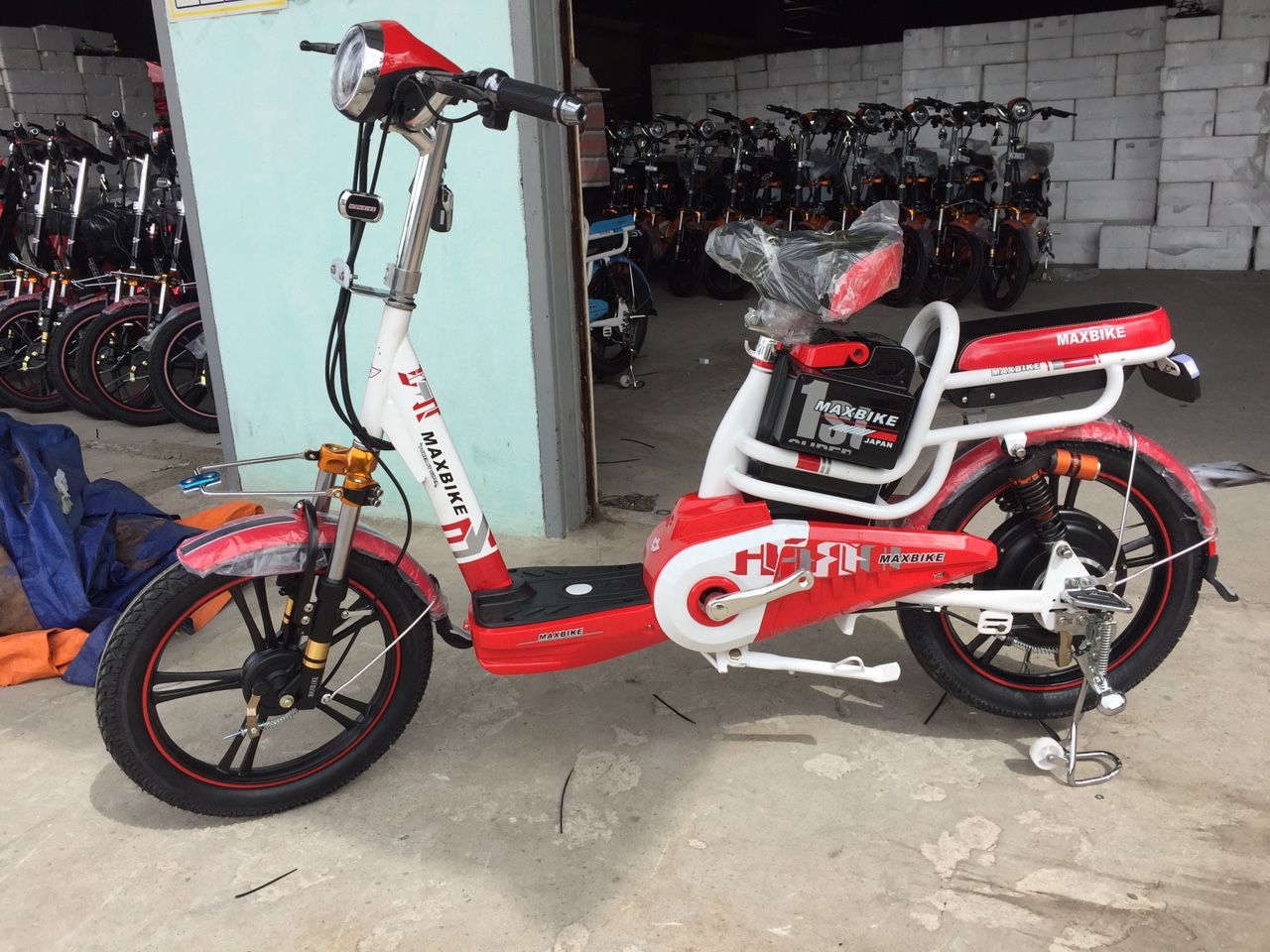 Tìm hiểu về mẫu xe đạp điện Maxbike chính hãng