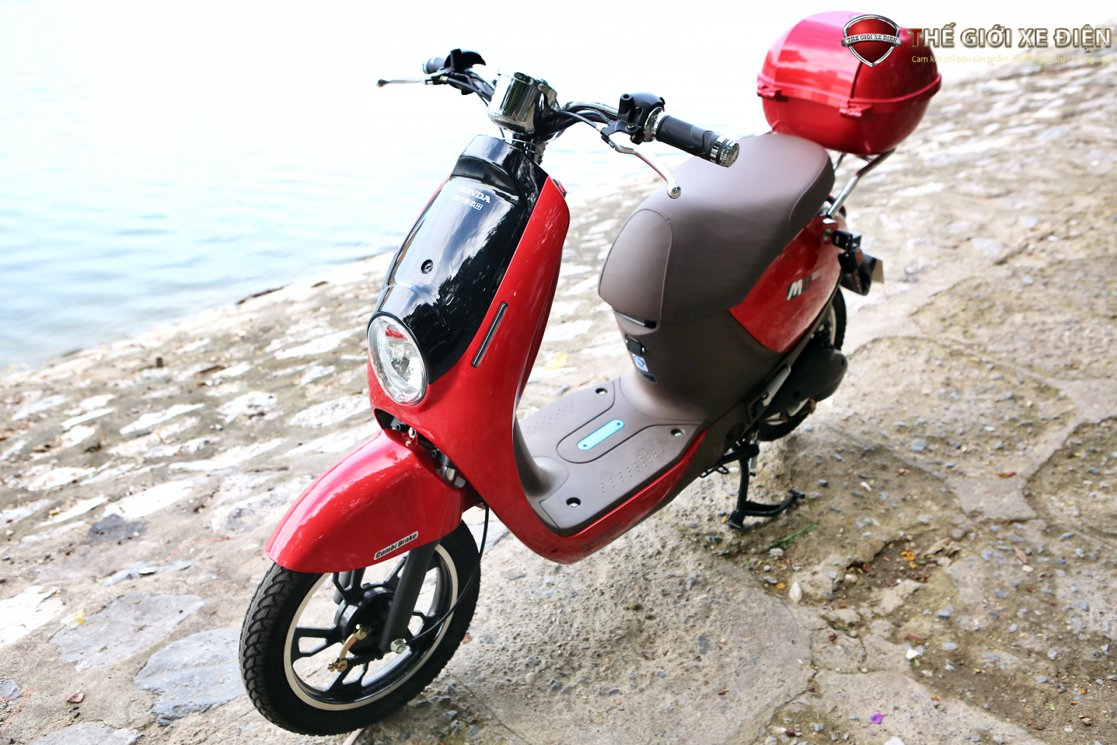 Xe đạp điện Honda Model M8 giá chưa đến 14 triệu đồng, nên mua không?